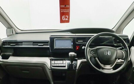 Honda Stepwgn IV, 2016 год, 1 808 000 рублей, 20 фотография