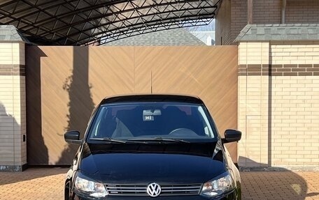 Volkswagen Polo VI (EU Market), 2011 год, 725 000 рублей, 2 фотография