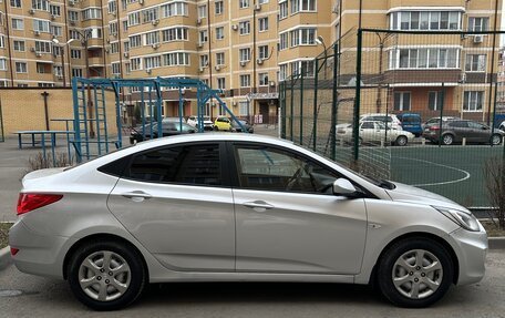Hyundai Solaris II рестайлинг, 2014 год, 790 000 рублей, 3 фотография