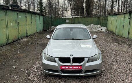 BMW 3 серия, 2005 год, 695 000 рублей, 1 фотография