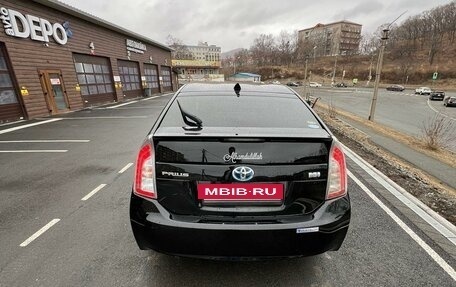 Toyota Prius, 2014 год, 1 150 000 рублей, 2 фотография