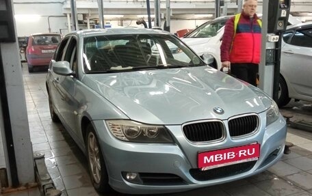 BMW 3 серия, 2009 год, 1 365 000 рублей, 2 фотография