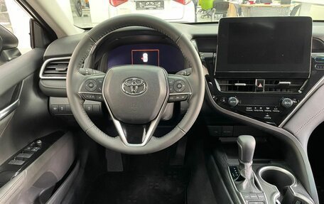 Toyota Camry, 2023 год, 4 700 000 рублей, 7 фотография