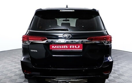 Toyota Fortuner II, 2018 год, 4 198 000 рублей, 6 фотография