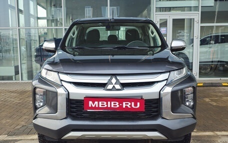 Mitsubishi L200 IV рестайлинг, 2019 год, 2 550 000 рублей, 3 фотография
