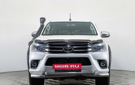 Toyota Hilux VIII, 2017 год, 4 550 000 рублей, 2 фотография