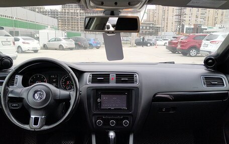 Volkswagen Jetta VI, 2011 год, 1 235 000 рублей, 9 фотография