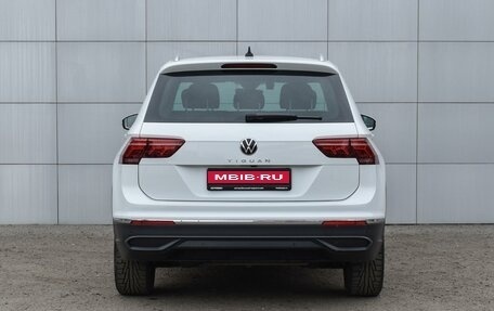 Volkswagen Tiguan II, 2021 год, 2 749 000 рублей, 4 фотография