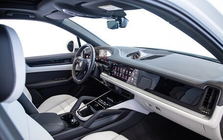 Porsche Cayenne III, 2024 год, 16 500 000 рублей, 14 фотография