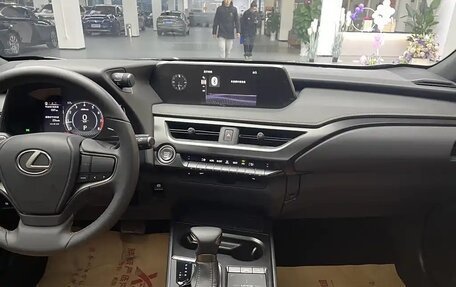 Lexus UX I, 2022 год, 3 550 000 рублей, 9 фотография