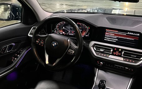 BMW 3 серия, 2019 год, 3 250 000 рублей, 14 фотография