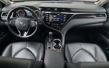 Toyota Camry, 2019 год, 3 399 000 рублей, 7 фотография
