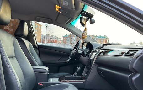 Toyota Camry, 2017 год, 2 780 000 рублей, 15 фотография