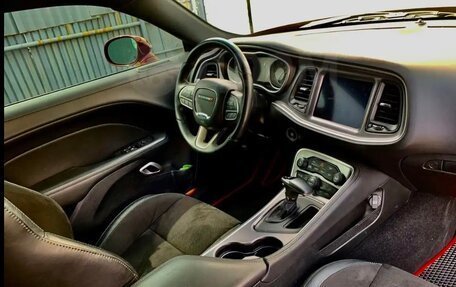 Dodge Challenger III рестайлинг 2, 2020 год, 6 500 000 рублей, 31 фотография