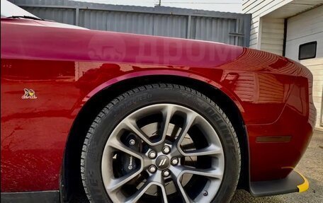 Dodge Challenger III рестайлинг 2, 2020 год, 6 500 000 рублей, 38 фотография