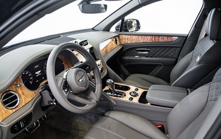 Bentley Bentayga I, 2022 год, 23 400 000 рублей, 7 фотография
