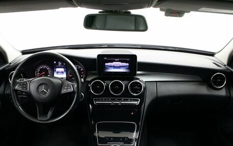 Mercedes-Benz C-Класс, 2017 год, 2 399 000 рублей, 22 фотография