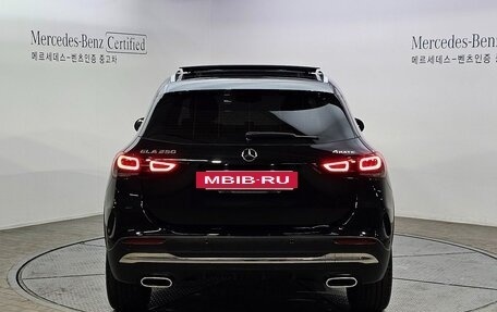 Mercedes-Benz GLA, 2021 год, 4 100 000 рублей, 4 фотография