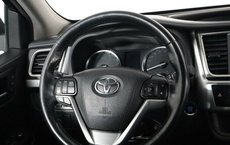 Toyota Highlander III, 2018 год, 3 799 000 рублей, 14 фотография
