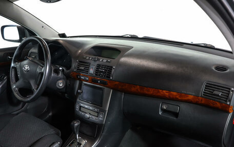 Toyota Avensis III рестайлинг, 2005 год, 742 000 рублей, 9 фотография