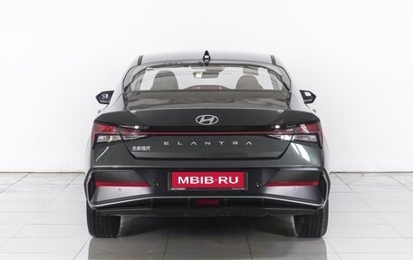 Hyundai Elantra, 2023 год, 2 700 000 рублей, 4 фотография