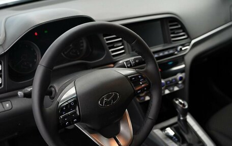 Hyundai Elantra VI рестайлинг, 2019 год, 1 650 000 рублей, 11 фотография