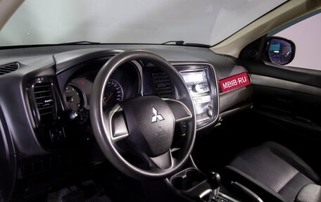 Mitsubishi Outlander III рестайлинг 3, 2012 год, 1 349 900 рублей, 6 фотография