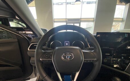 Toyota Camry, 2022 год, 16 фотография