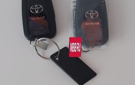 Toyota RAV4, 2021 год, 4 320 000 рублей, 3 фотография