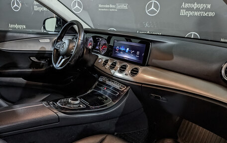 Mercedes-Benz E-Класс, 2018 год, 2 200 000 рублей, 13 фотография