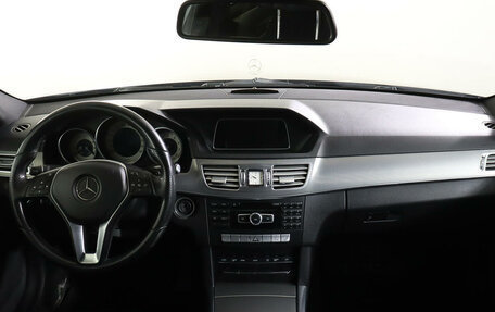 Mercedes-Benz E-Класс, 2014 год, 1 780 000 рублей, 14 фотография