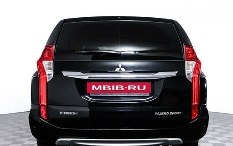 Mitsubishi Pajero Sport III рестайлинг, 2018 год, 3 398 000 рублей, 11 фотография