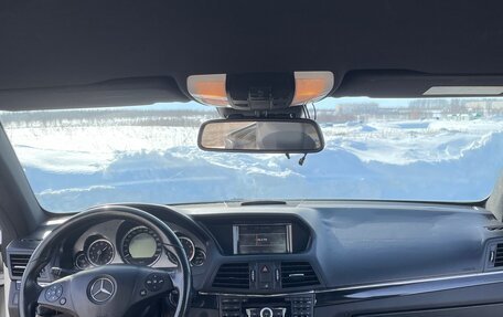 Mercedes-Benz E-Класс, 2011 год, 1 260 000 рублей, 25 фотография