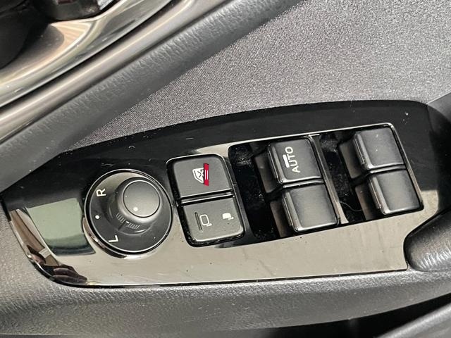 Mazda Axela BM рестайлинг, 2018 год, 1 400 000 рублей, 14 фотография