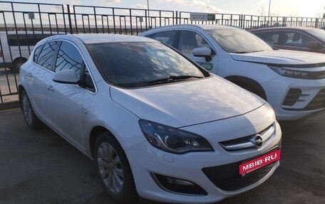 Opel Astra J, 2012 год, 998 000 рублей, 2 фотография
