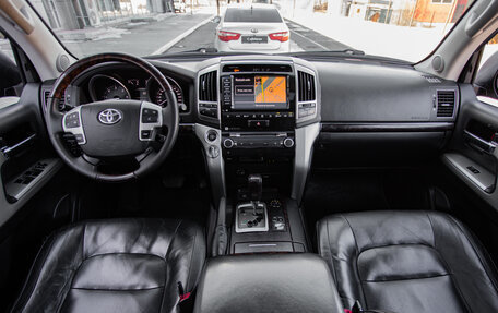 Toyota Land Cruiser 200, 2014 год, 4 380 000 рублей, 20 фотография