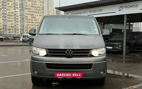 Volkswagen Multivan T5, 2011 год, 2 080 050 рублей, 2 фотография