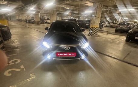 Toyota Camry, 2017 год, 2 300 000 рублей, 3 фотография