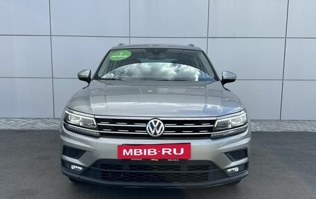 Volkswagen Tiguan II, 2019 год, 2 990 000 рублей, 2 фотография