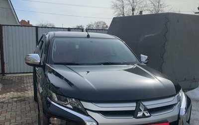 Mitsubishi L200 IV рестайлинг, 2019 год, 3 900 000 рублей, 1 фотография