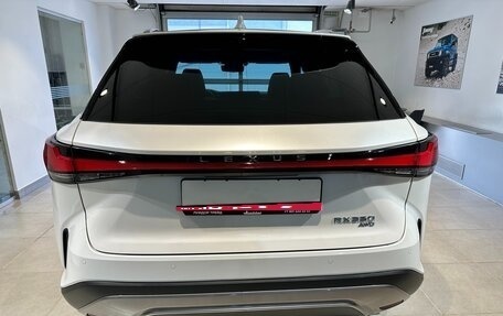 Lexus RX IV рестайлинг, 2023 год, 11 100 000 рублей, 5 фотография