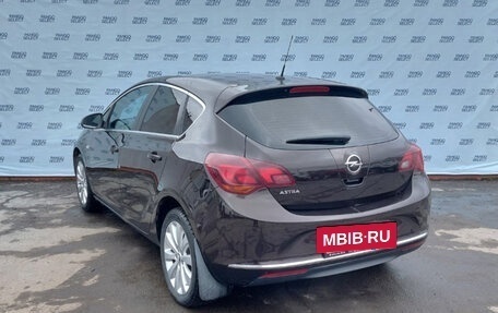 Opel Astra J, 2014 год, 929 000 рублей, 4 фотография