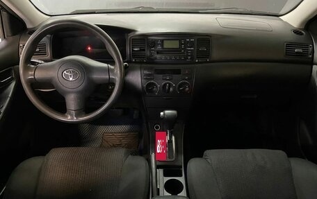 Toyota Corolla, 2004 год, 610 000 рублей, 14 фотография