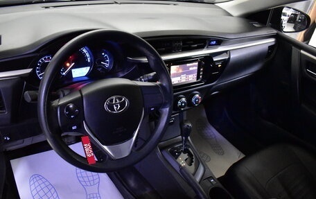 Toyota Corolla, 2014 год, 1 400 000 рублей, 9 фотография