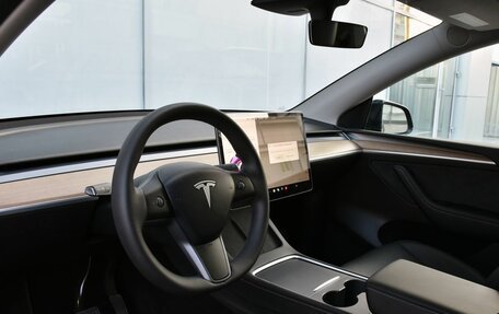 Tesla Model Y I, 2022 год, 5 649 000 рублей, 14 фотография