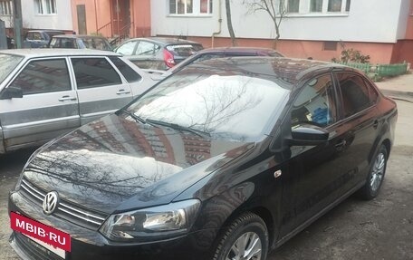 Volkswagen Polo VI (EU Market), 2012 год, 700 000 рублей, 4 фотография