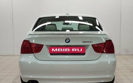 BMW 3 серия, 2011 год, 1 297 000 рублей, 3 фотография