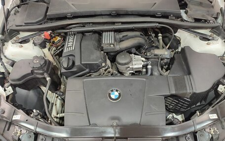 BMW 3 серия, 2011 год, 1 297 000 рублей, 18 фотография