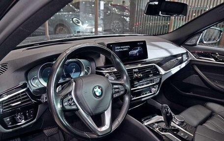 BMW 5 серия, 2018 год, 3 784 000 рублей, 10 фотография