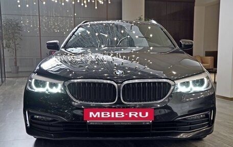 BMW 5 серия, 2018 год, 3 784 000 рублей, 3 фотография
